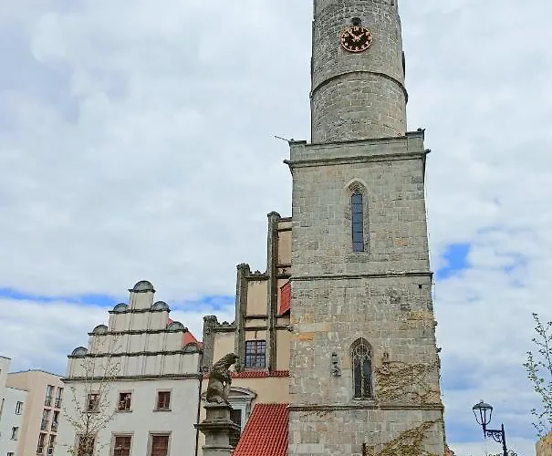 Daire Noclegi, Sloneczne Mieszkanie We Lwowku Slaskim *