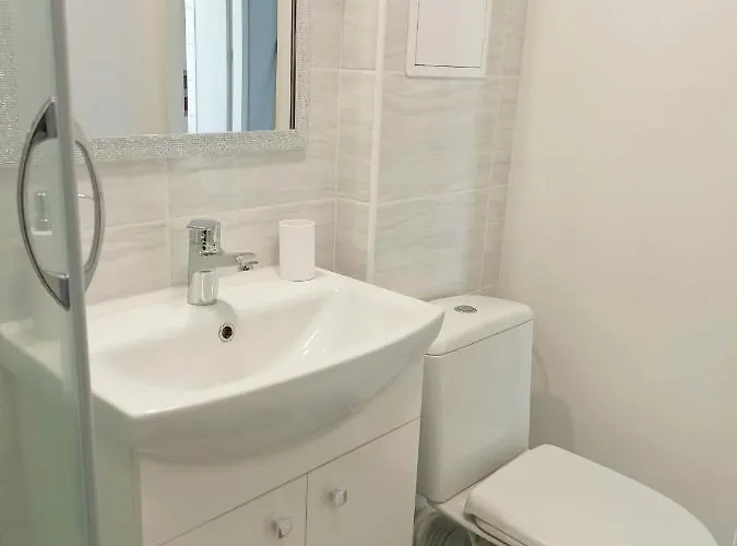 Daire Noclegi, Sloneczne Mieszkanie We Lwowku Slaskim